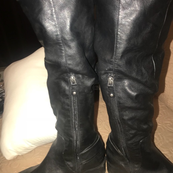 Black over the knee boots - Picture 4 of 5